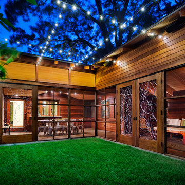 Outdoor Living: Covered Porch