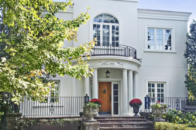 Example of a classic exterior home design in Toronto