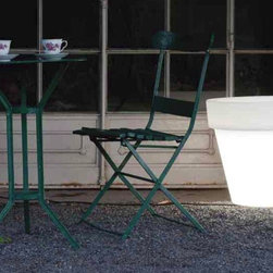 Bordato Liscio Planters Illuminated by Serralunga - Outdoor Lighting