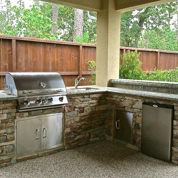 Outdoor Kitchens