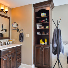 magnifying mirror