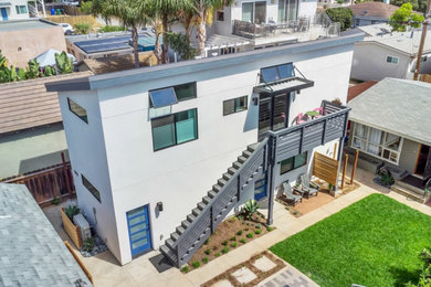 Modern exterior home idea in San Diego