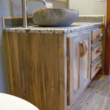 Custom Bathroom Vanities