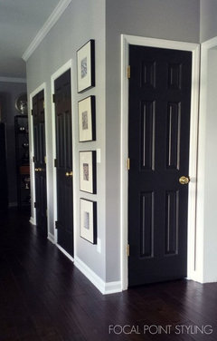 Stained Wood Trim And Painted Doors Ack I Ve Also See Black Trim And White Doors For A Cool Look