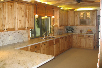 Transitional kitchen photo in Miami