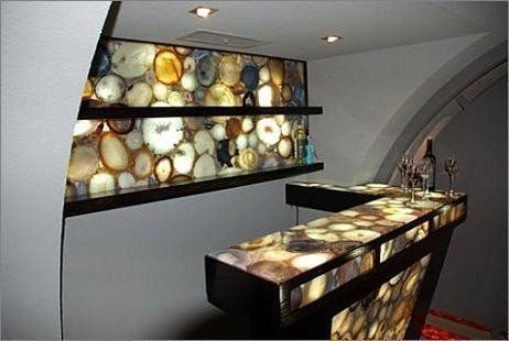 Revetement et habillage avec la pierre précieuse Agate