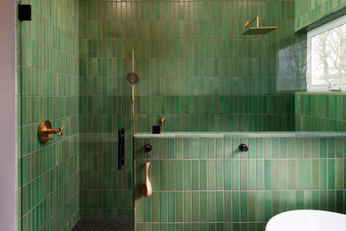 Inspiration for a modern home design remodel in Portland