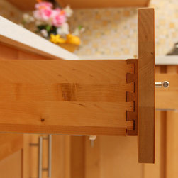 Honey Shaker - Kitchen Cabinetry