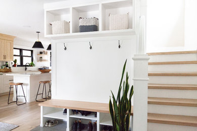 Entryway - coastal entryway idea in Toronto