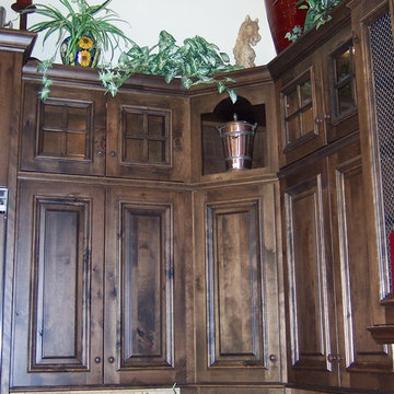 Custom Knotty Alder Kitchen