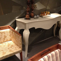 2767 MH Console - Console Tables