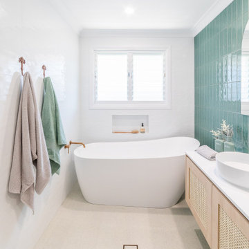 Relaxed Coastal Bathroom - Skennars Head