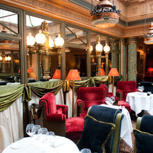 Restaraunts/Stores/Hotels