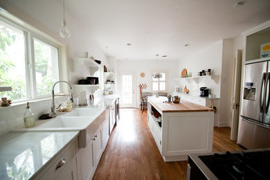 Inspiration for a traditional u-shaped kitchen in Dallas.