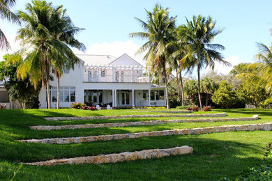 Diseño de diseño residencial tropical grande