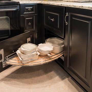 Black and White Kitchen
