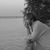 Johnny Dar's photo