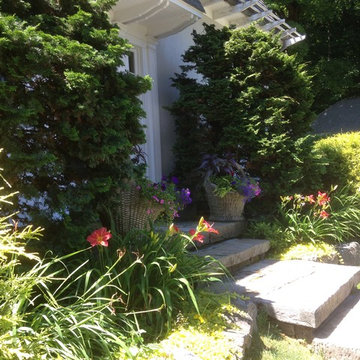 New Welcome for a Dutch Colonial Farmhouse