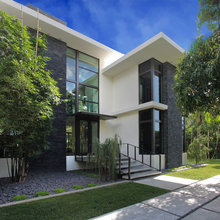 Exteriors - Strong Vertical Lines