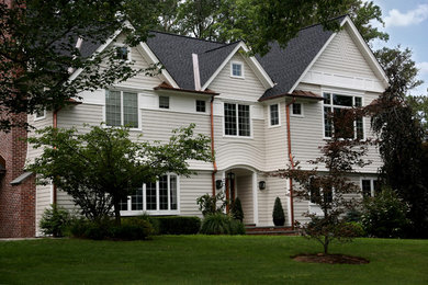 Exterior home idea in New York