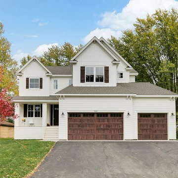 Farmhouse Chic Hits Minneapolis Suburb!!