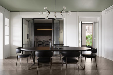 Esempio di una sala da pranzo moderna
