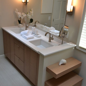 Frameless Bath Vanity with White Countertop