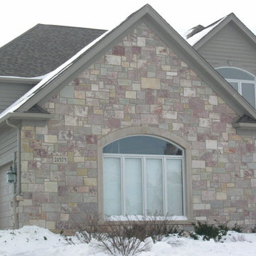 Chilton Castle Rock Style Natural Thin Stone Veneer Exterior Accent Wall Masonry