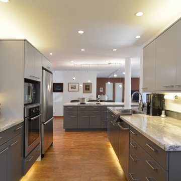 Gray / Black kitchens - several examples