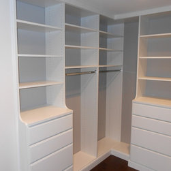 Walk-in Closets 4 - Clothing Valets And Suit Stands