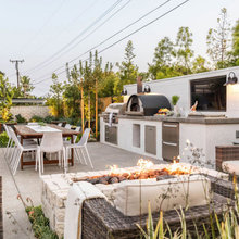 Outdoor Kitchen