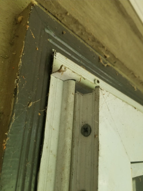 Storm door sagging