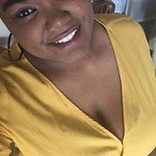 Aaliyah Halls foto