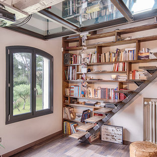 Minimalist home theater photo in Marseille