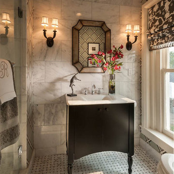 This marble bath is modern and unexpected!