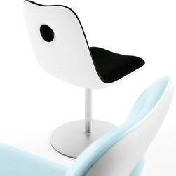 Boum Swivel Disc Base Chair by Kristalia - Dining Chairs