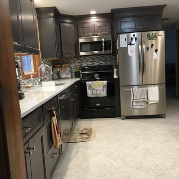Transitional Grey Stain Kitchen Remodel w/ Iceland Linear Mosic tile backsplash