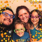 Elissa Flores's photo