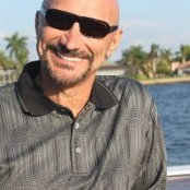 John Albaneses foto