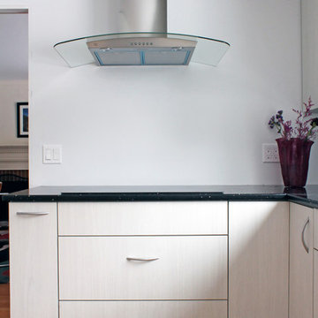 Modern White Laminate Frameless Kitchen