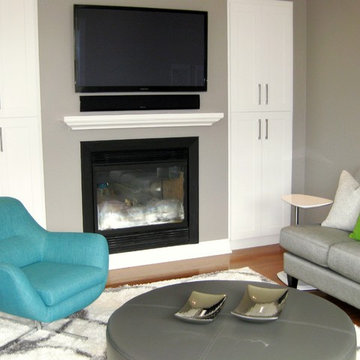 Family-Friendly Modern Great Room & Kitchen