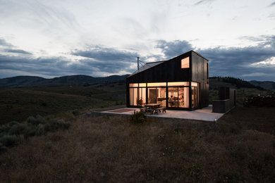 Trendy exterior home photo in Seattle