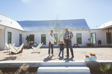 My Houzz: Couple Build Their Dream Modern-Farmhouse-Style Home