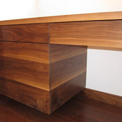 Hunegs - Desks And Hutches