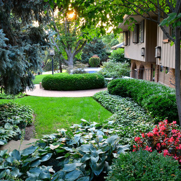 Shady frontyard Sanctuary Natural Stone Edging