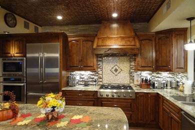 Inspiration for a timeless kitchen remodel in Albuquerque