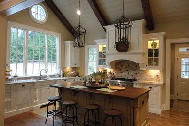 Inspiration for a tropical kitchen remodel in Atlanta