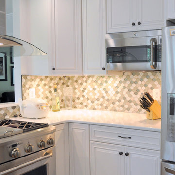 Classic Traditional White Kitchen / Rockville, MD
