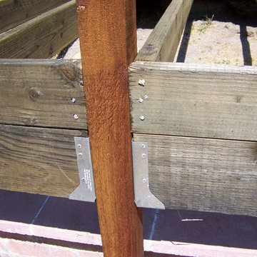 Trex Deck, Cedar Rails and Trellis, Hogwire