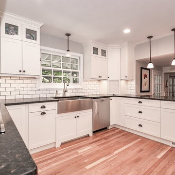 Weston- White Integrated Kitchen